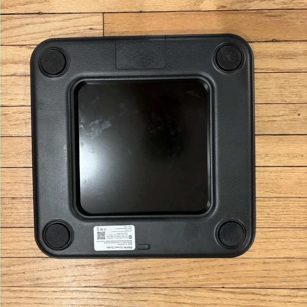 IHOME Black and Silver Touch Sensitive Scale weight loss bathroom resolution